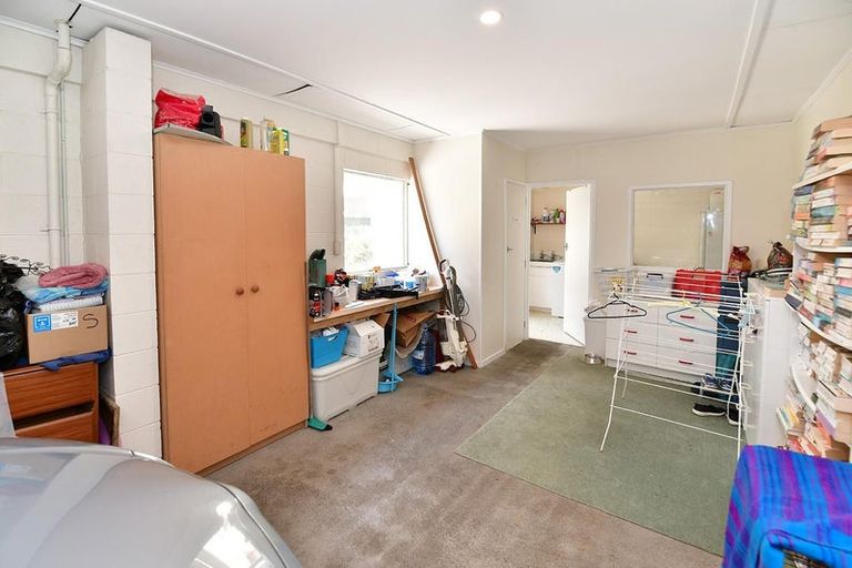 Photo of property in 1/165 Deep Creek Road, Torbay, Auckland, 0630