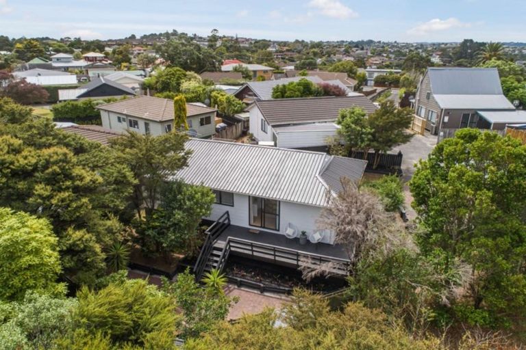 Photo of property in 1/63a Colwill Road, Massey, Auckland, 0614