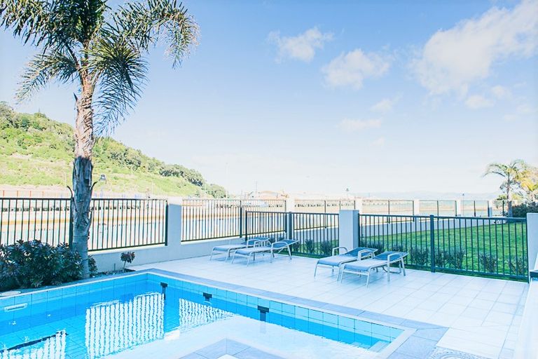 Photo of property in 112/2 Reads Quay, Gisborne, 4010