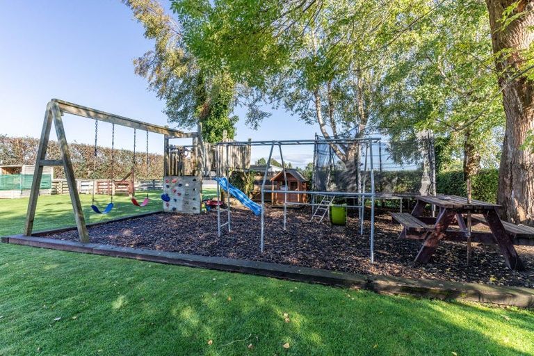 Photo of property in 335 Egerton Road, Winton, 9782