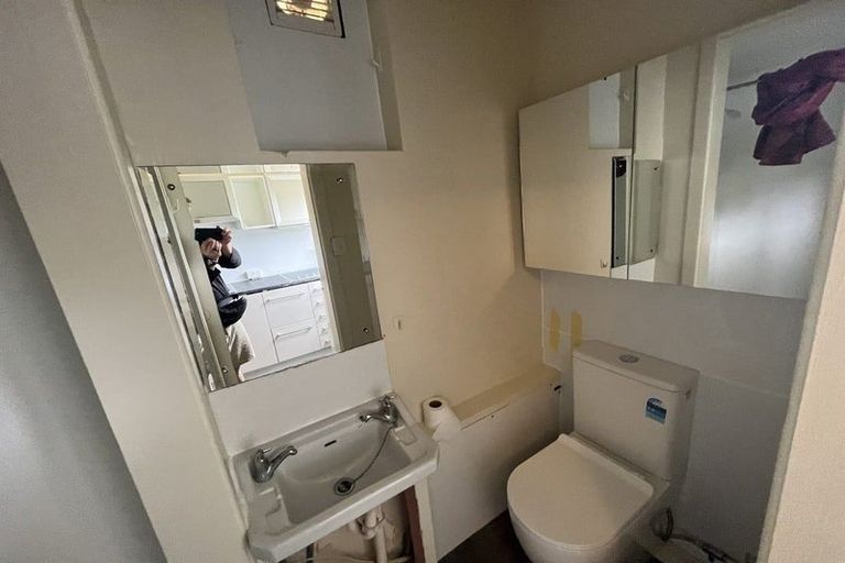 Photo of property in 6/20 Saint Michaels Crescent, Kelburn, Wellington, 6012