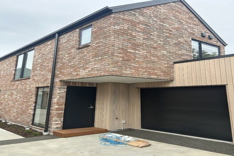 Photo of property in 2/58 Derby Street, St Albans, Christchurch, 8014