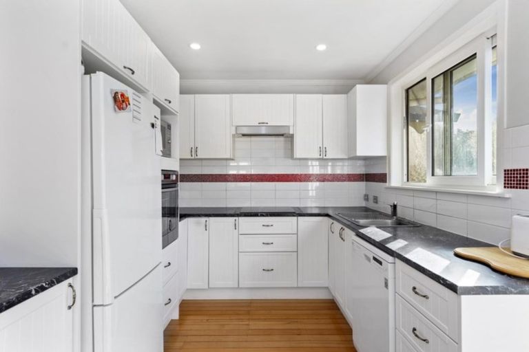 Photo of property in 117a Simpson Road, Papamoa Beach, Papamoa, 3118