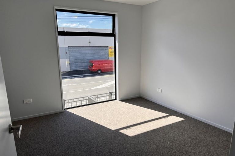 Photo of property in 5/10 New Brighton Road, Shirley, Christchurch, 8061