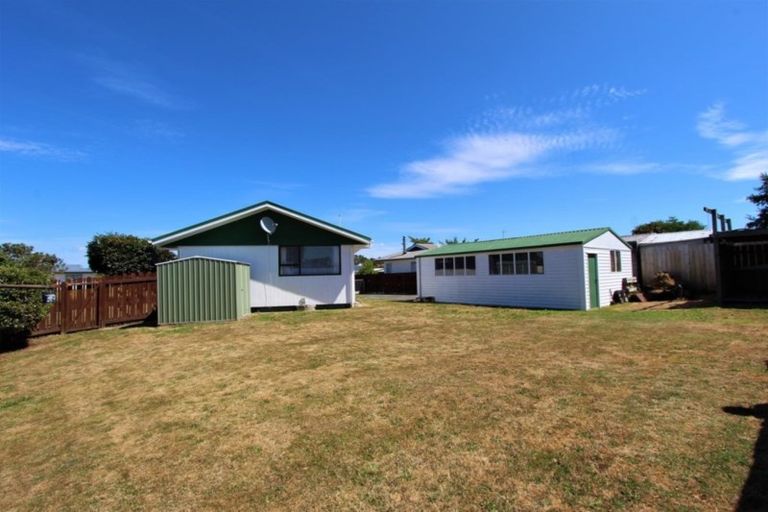 Photo of property in 1 Waitara Place, Tokoroa, 3420