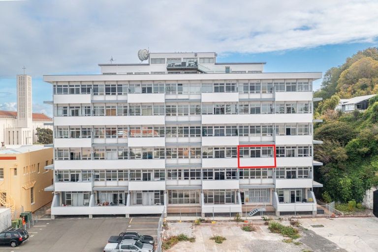 Photo of property in Mclean Towers, 2c/3 Shakespeare Road, Napier South, Napier, 4110