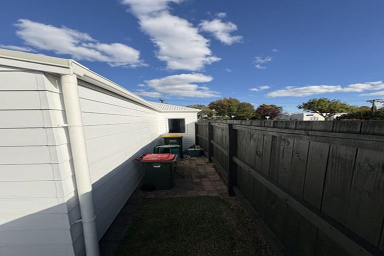 Photo of property in 27 East Street, Claudelands, Hamilton, 3214