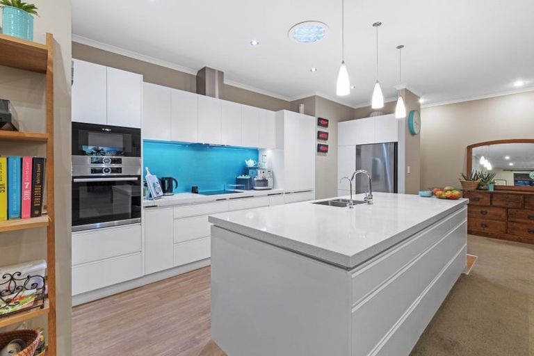 Photo of property in 122 Westmorland Rise, Bethlehem, Tauranga, 3110