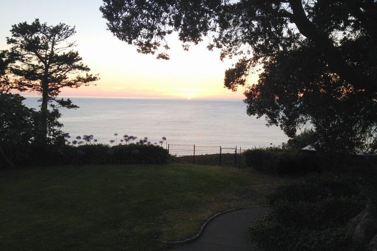 Photo of property in 14 Elizabeth Road, Bluff Hill, Napier, 4110