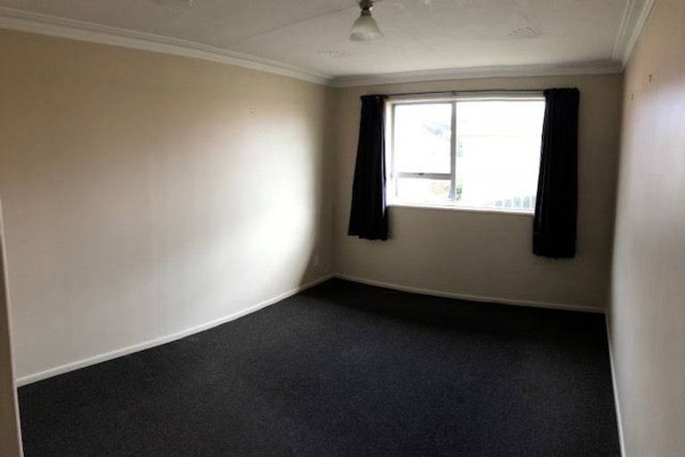 Photo of property in 15 Burns Street, Kew, Invercargill, 9812