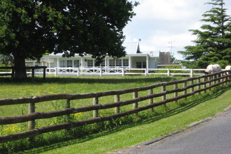 Photo of property in 2/146 Great South Road, Drury, 2113