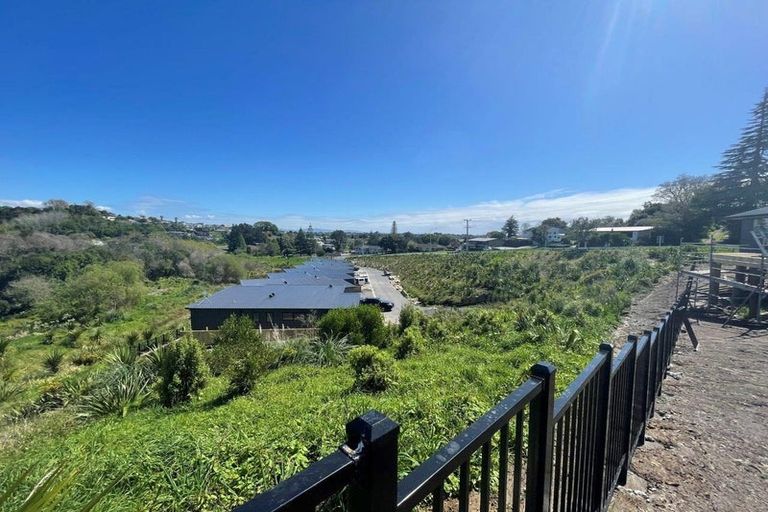 Photo of property in 11 Godwit Lane, Welcome Bay, Tauranga, 3112