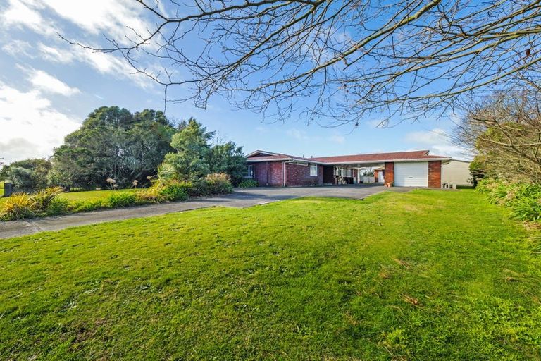 Photo of property in 12 Futter Street, Foxton, 4814