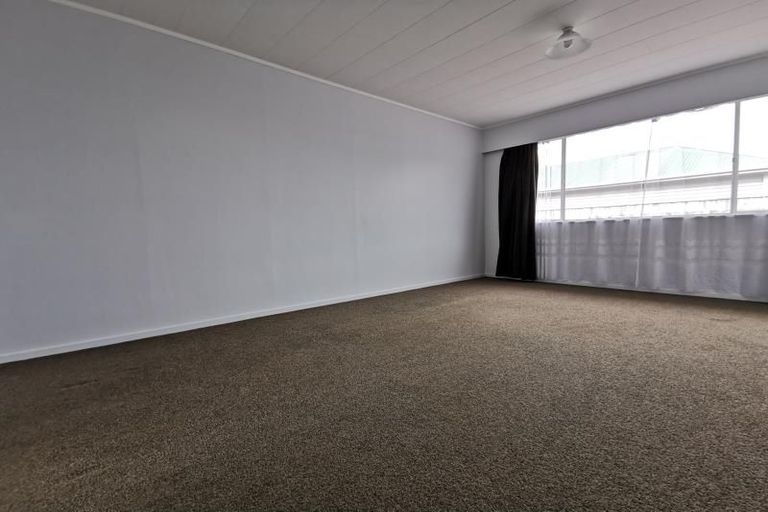 Photo of property in 3/7 Davies Street, Tawa, Wellington, 5028