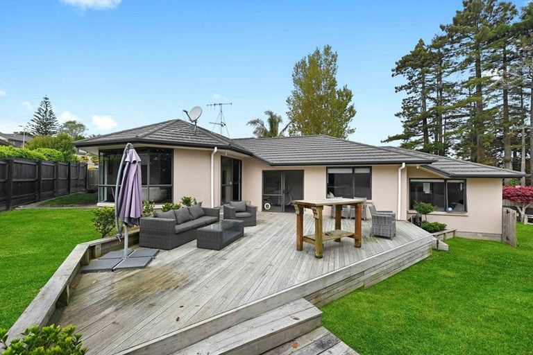 Photo of property in 16 Palm Grove Drive, Western Heights, Hamilton, 3200