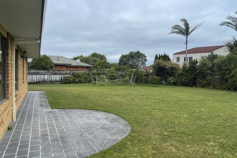 Photo of property in 102 Branch Road, Highlands Park, New Plymouth, 4312