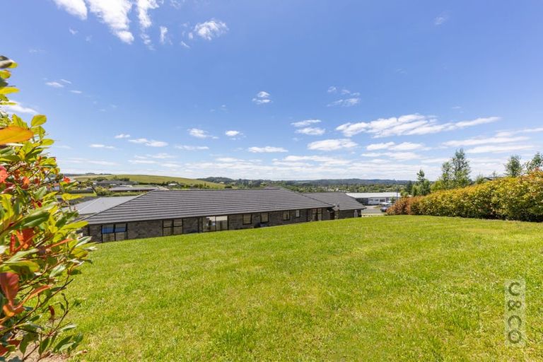 Photo of property in 104 Solan Drive, Waimauku, 0812