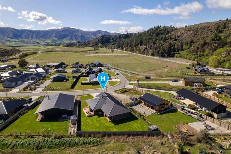 Photo of property in Luggate Park, 20 Cooper Crescent, Luggate, Cromwell, 9383