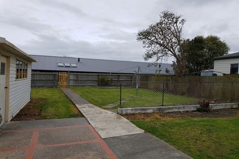 Photo of property in 10 Raymond Street, West End, Timaru, 7910