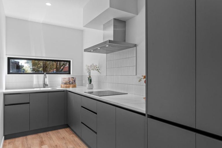 Photo of property in 112a Paparoa Street, Papanui, Christchurch, 8053