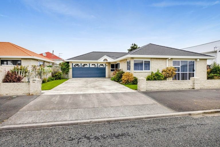 Photo of property in 5a Surrey Street, Hawera, 4610