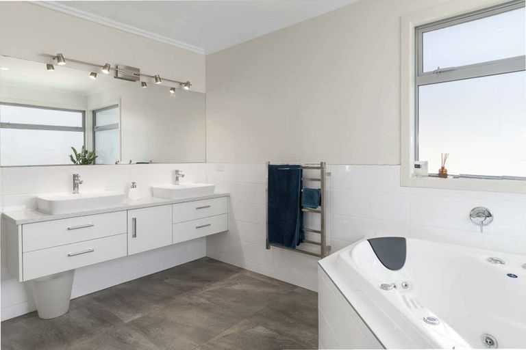 Photo of property in 226a Welcome Bay Road, Welcome Bay, Tauranga, 3112