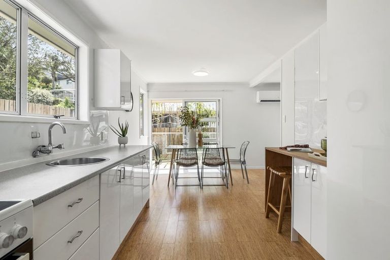 Photo of property in 16 Jayne Place, Torbay, Auckland, 0630