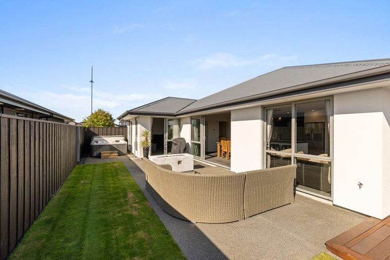 Photo of property in 62 Tiritiri Moana Drive, Pegasus, 7612