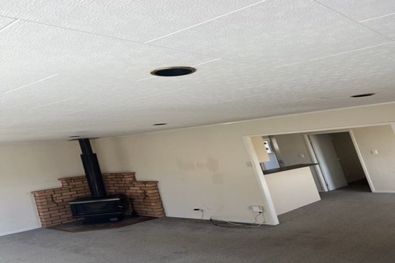 Photo of property in 7 Meadowood Drive, Unsworth Heights, Auckland, 0632