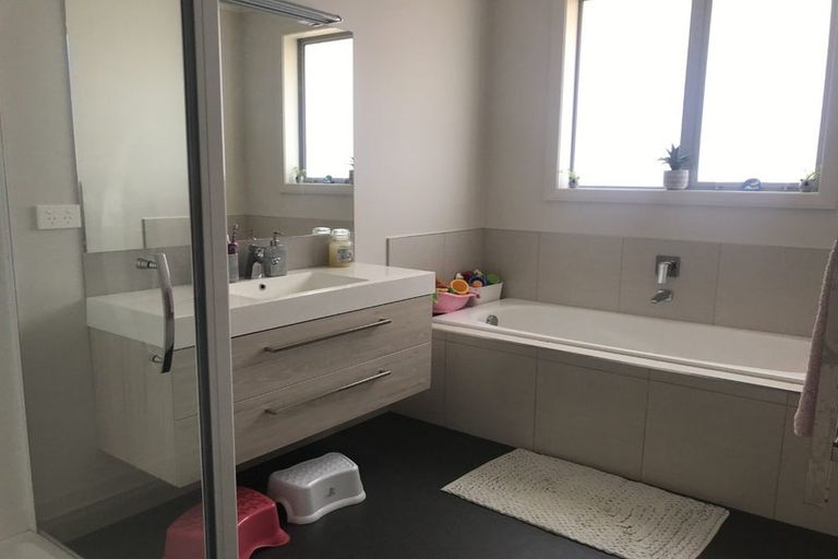 Photo of property in 3 Tranquil Grove, Omokoroa, 3114