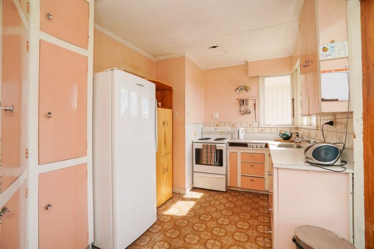 Photo of property in 16 Dunbeath Crescent, Kew, Invercargill, 9812