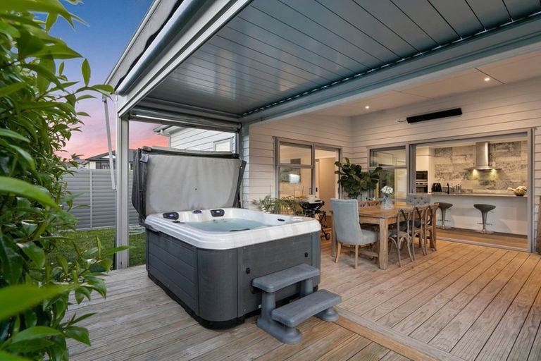 Photo of property in 58 Puhirake Crescent, Pyes Pa, Tauranga, 3112