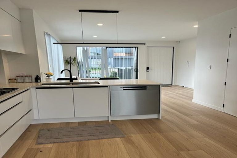Photo of property in 2 Porowha Road, Westgate, Auckland, 0814