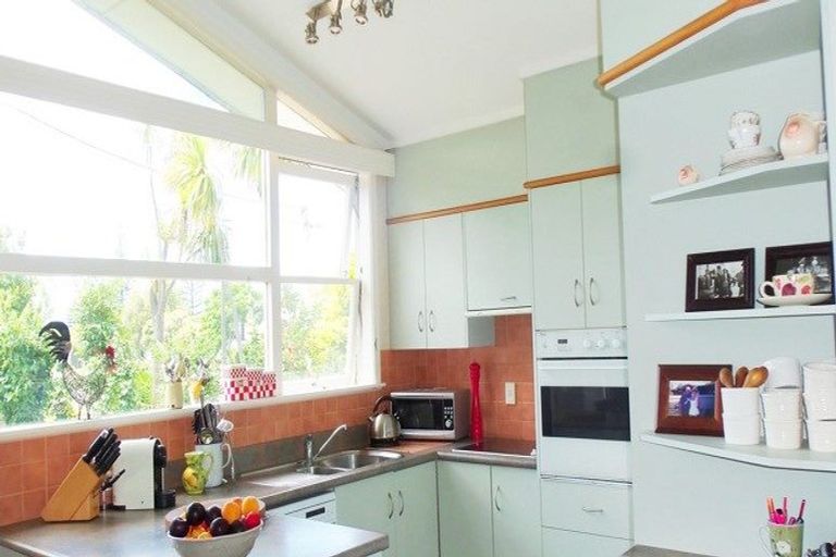 Photo of property in 30 Forest Glen, Orewa, 0931