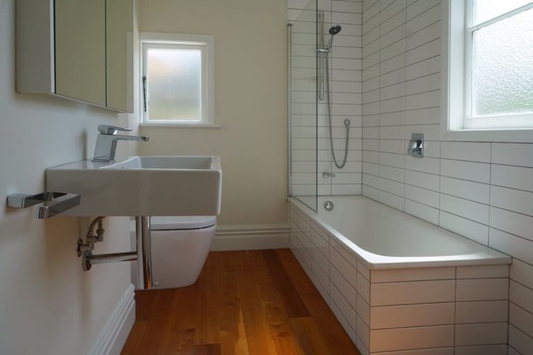 Photo of property in 9 Torquay Terrace, Newtown, Wellington, 6021