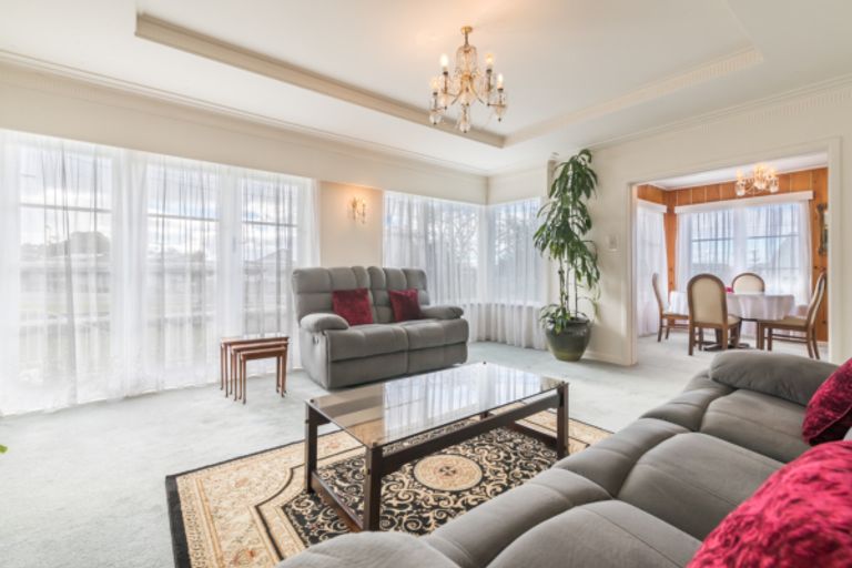 Photo of property in 188 White Swan Road, Mount Roskill, Auckland, 1041