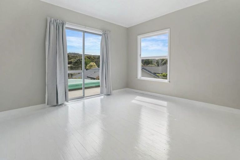 Photo of property in 22 Otanerua Road, Hatfields Beach, Orewa, 0931