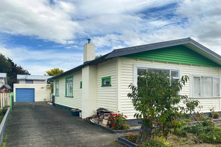 Photo of property in 5 Fairview Avenue, Feilding, 4702