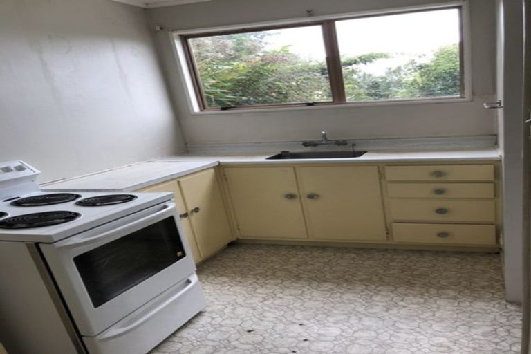 Photo of property in 15b Lenox Grove, Johnsonville, Wellington, 6037