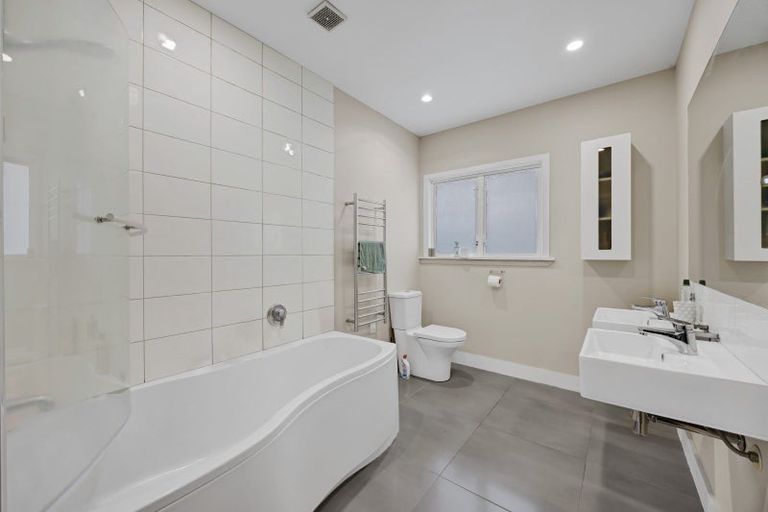 Photo of property in 43 Fox Street, Opunake, 4616