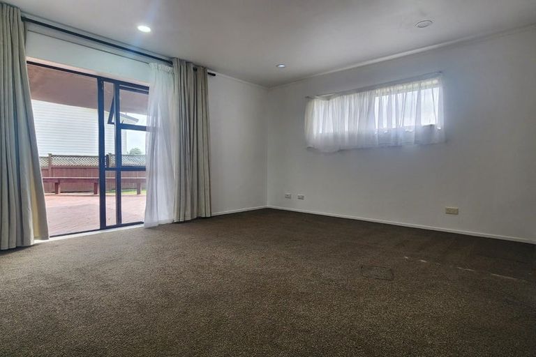 Photo of property in 12 Larkspur Court, The Gardens, Auckland, 2105