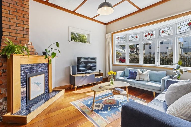 Photo of property in 39 Dee Street, Island Bay, Wellington, 6023