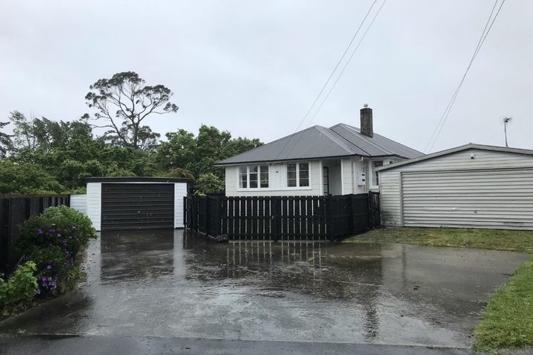 Photo of property in 23 Balloch Street, Fairfield, Hamilton, 3214