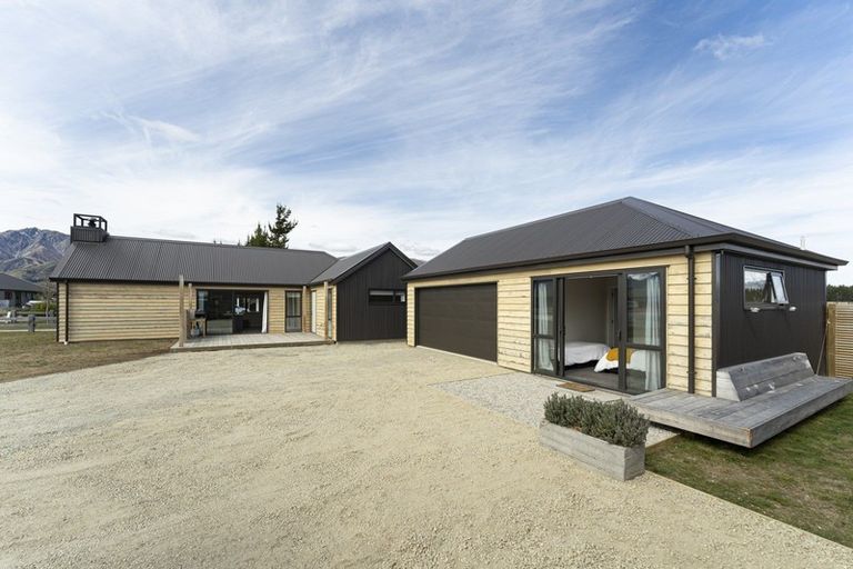 Photo of property in 27 Dingle Street, Lake Hawea, Wanaka, 9382