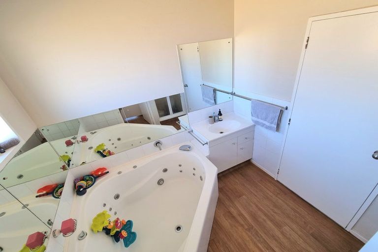 Photo of property in 10 Morris Road, Amberley, 7410