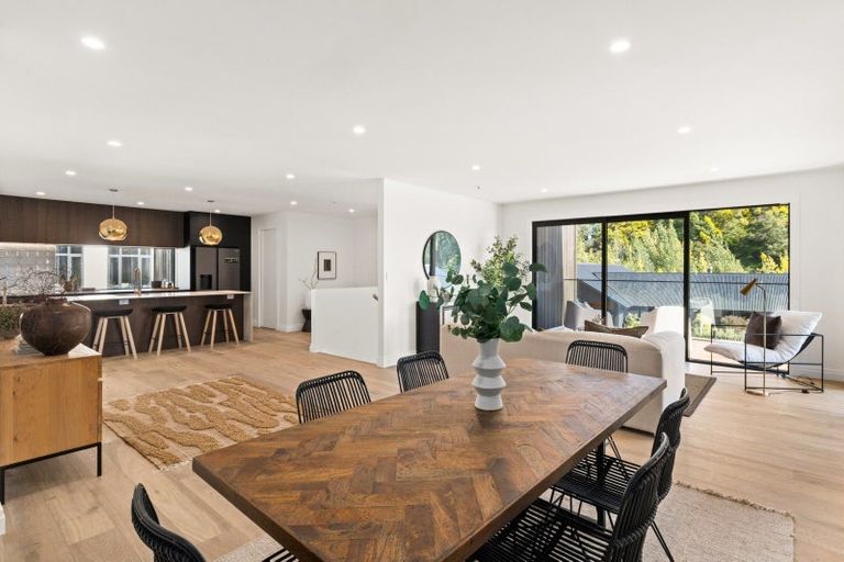 Photo of property in 17 Taruna Place, Havelock North, 4130