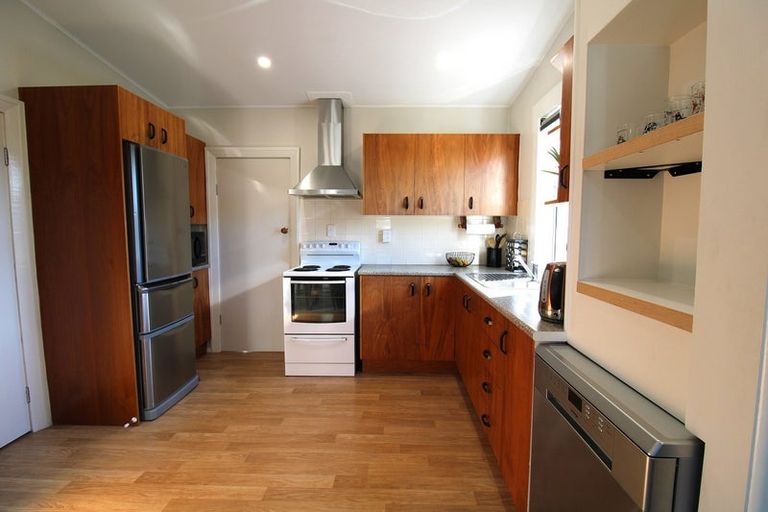 Photo of property in 27 Brighton Road, Green Island, Dunedin, 9018
