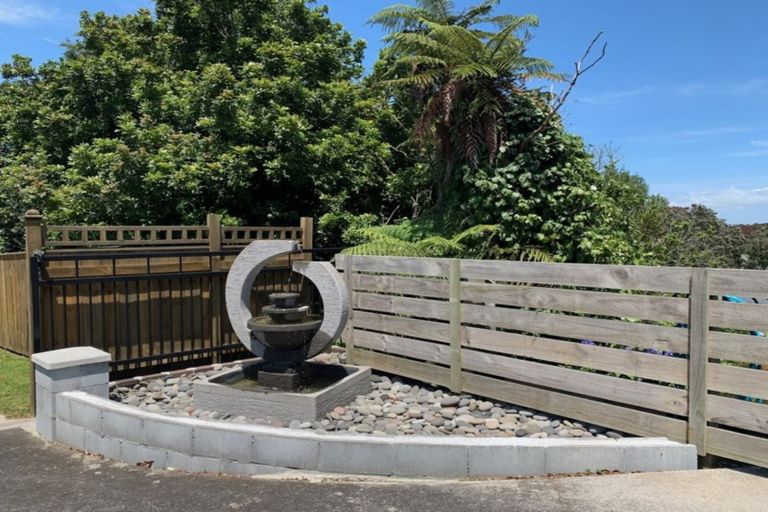 Photo of property in 11 North Street, Waitara, 4320