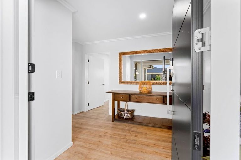 Photo of property in 5 Coopworth Mews, West Melton, 7618