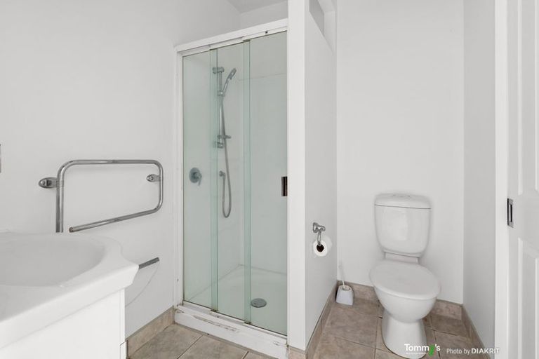 Photo of property in Atrium Towers, 8g/154 The Terrace, Wellington Central, Wellington, 6011